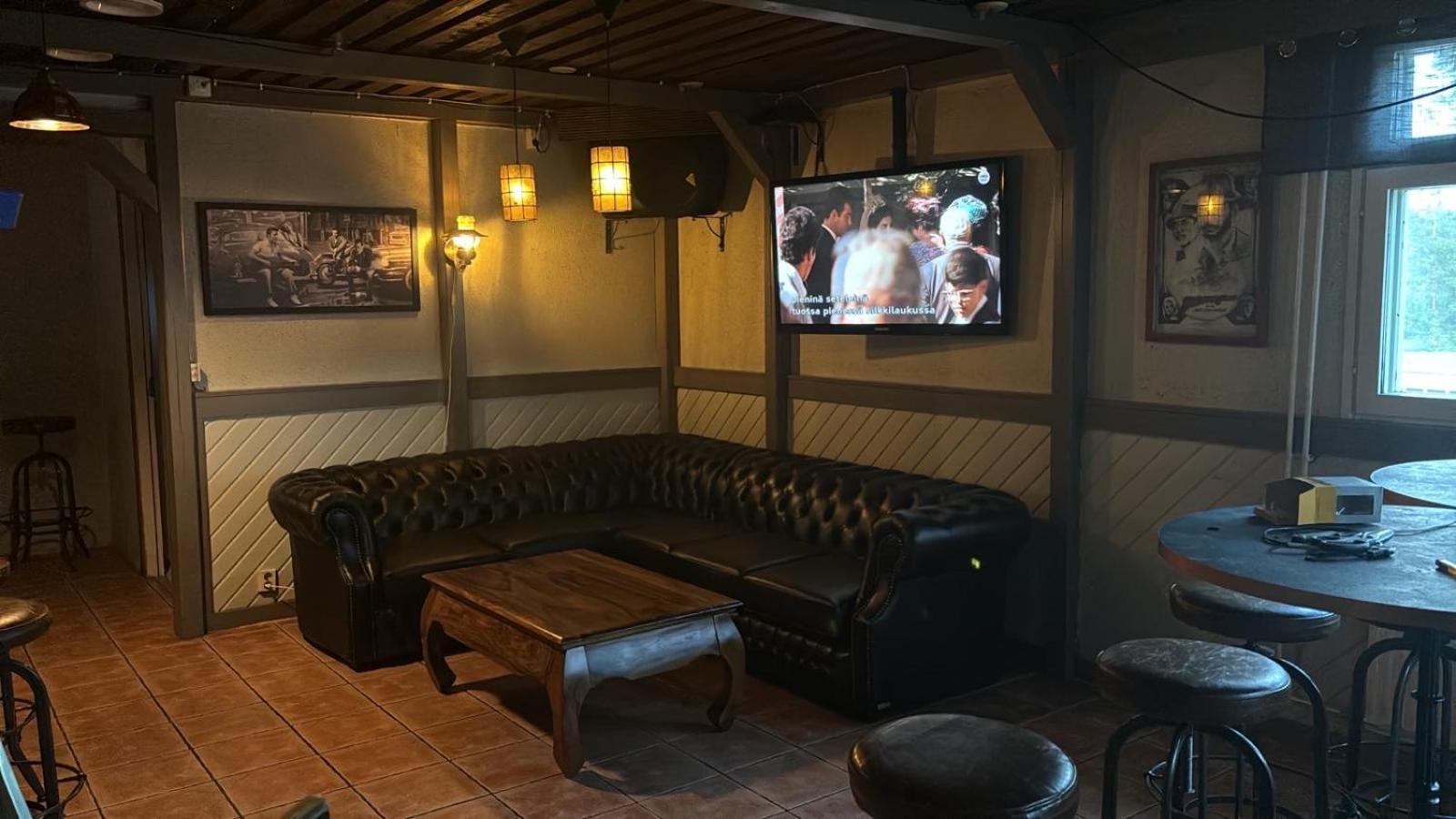 Hotelli Ravintola Tiilikka Rautavaara Zewnętrze zdjęcie