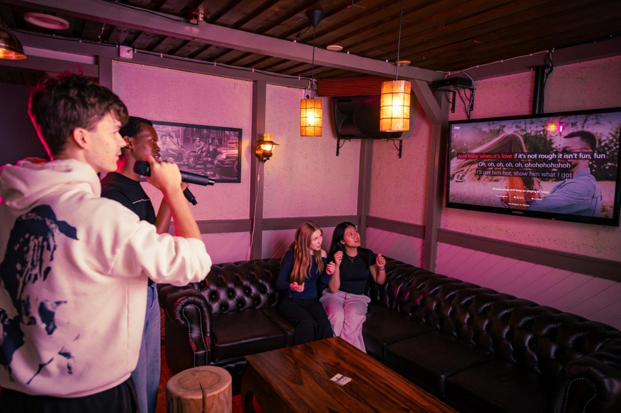 Hotelli Ravintola Tiilikka Rautavaara Zewnętrze zdjęcie